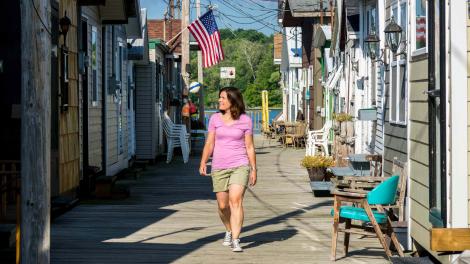 Strolling around Canandaigua Lake, New York Strolling around Canandaigua Lake, New York