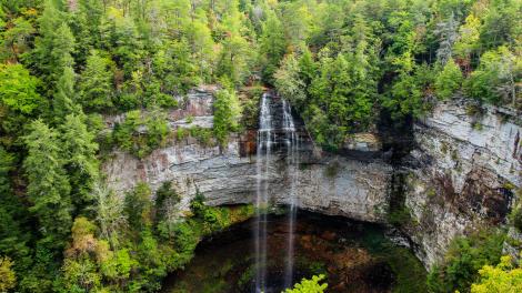 The cascading water of Fall Creek Falls