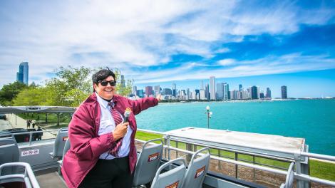 Knowledgeable guides lead the way on a Big Bus Tour Knowledgeable guides lead the way on a Big Bus Tour