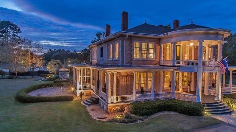 Abingdon Manor in Latta, South Carolina