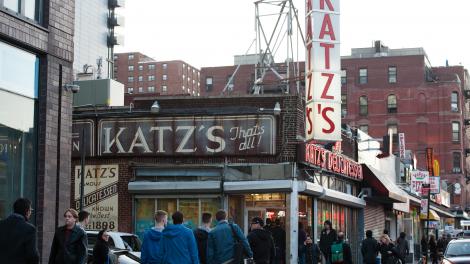 Katz's Delicatessen 餐厅,下东城建于 1888 年的一家百年老店 Katz's Delicatessen 餐厅,下东城建于 1888 年的一家百年老店