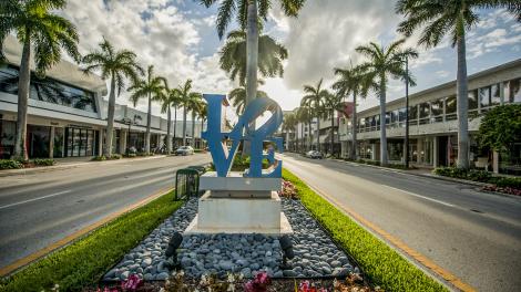 迈阿密有大量的商店