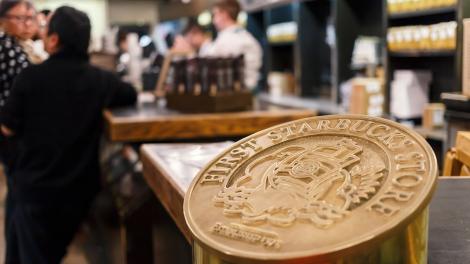 参观华盛顿州西雅图的第一家星巴克门店 参观华盛顿州西雅图的第一家星巴克门店