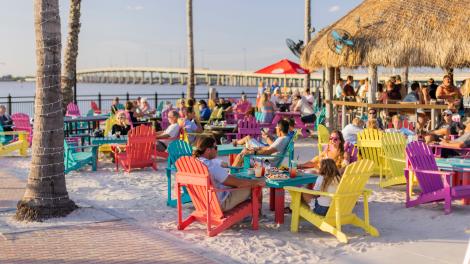 佛罗里达州蓬塔戈尔达的 TT's Tiki 酒吧