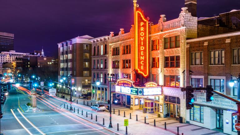 普罗维登斯表演艺术中心夜景