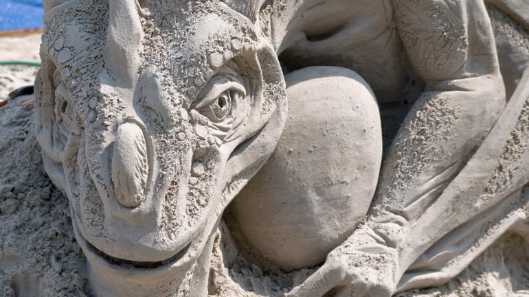 为海神艺术节期间的国际沙雕节创作的一件沙雕作品