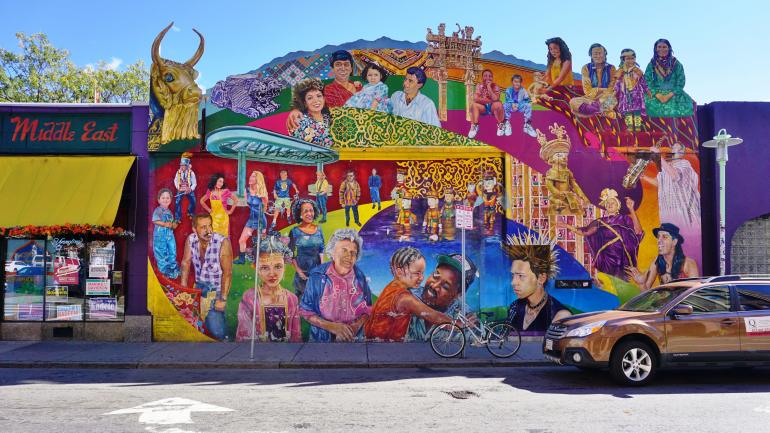 坎布里奇中东大道上的壁画