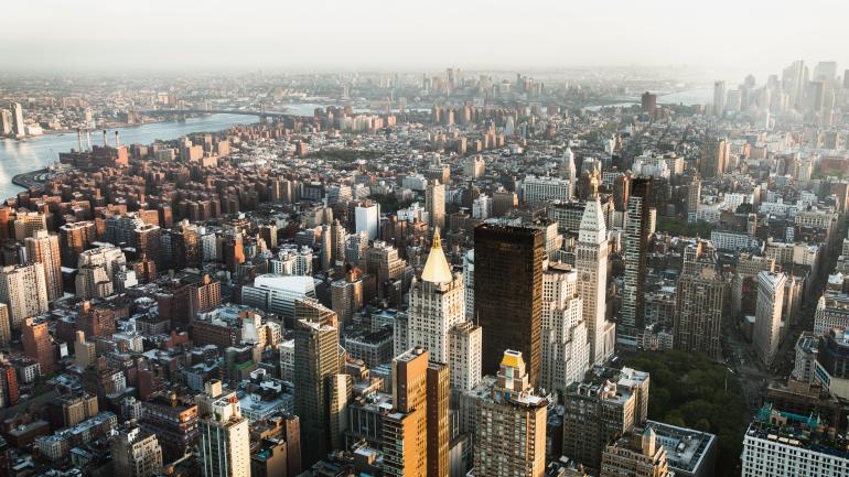 清晨从帝国大厦楼顶欣赏绝美的风景