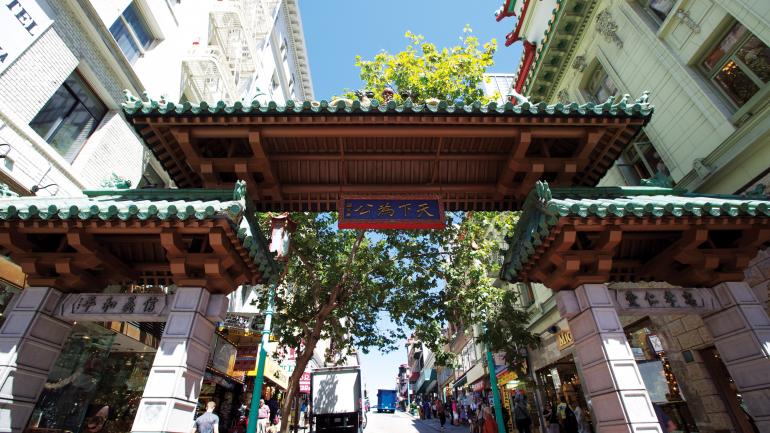 旧金山唐人街华丽的入口 旧金山唐人街华丽的入口