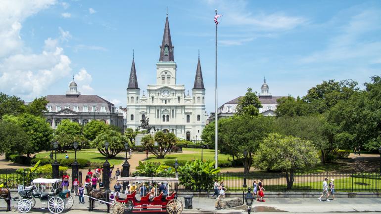 马车经过杰克逊广场