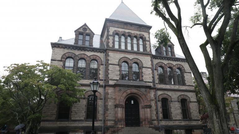 布朗大学 布朗大学