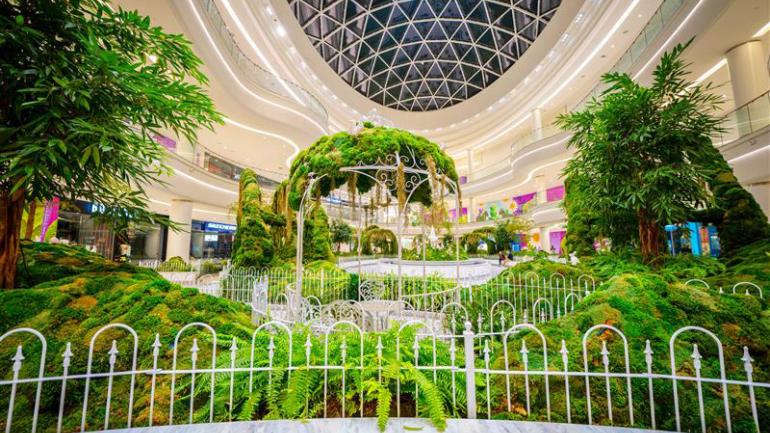 American Dream 娱乐综合商场的花园庭院 American Dream 娱乐综合商场的花园庭院