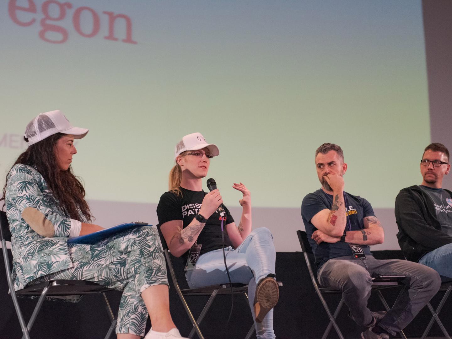 俄勒冈州波特兰市波特兰电影节上的小组讨论 俄勒冈州波特兰市波特兰电影节上的小组讨论