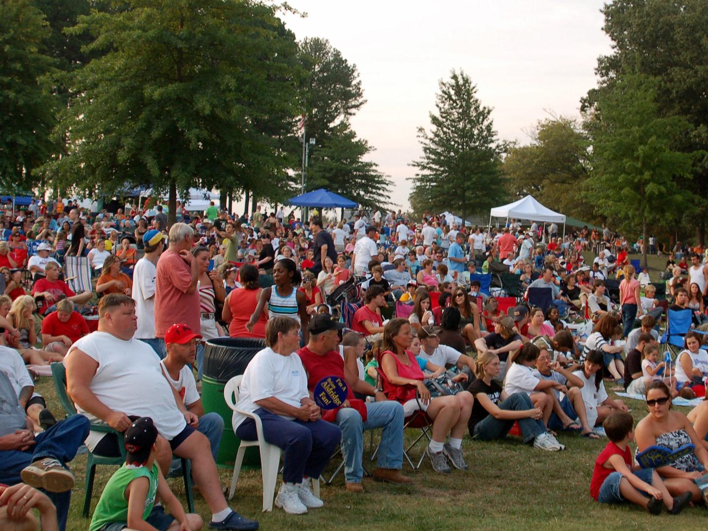 密西西比州图珀洛的 The All-America City Family Picnic in the Park 野餐节