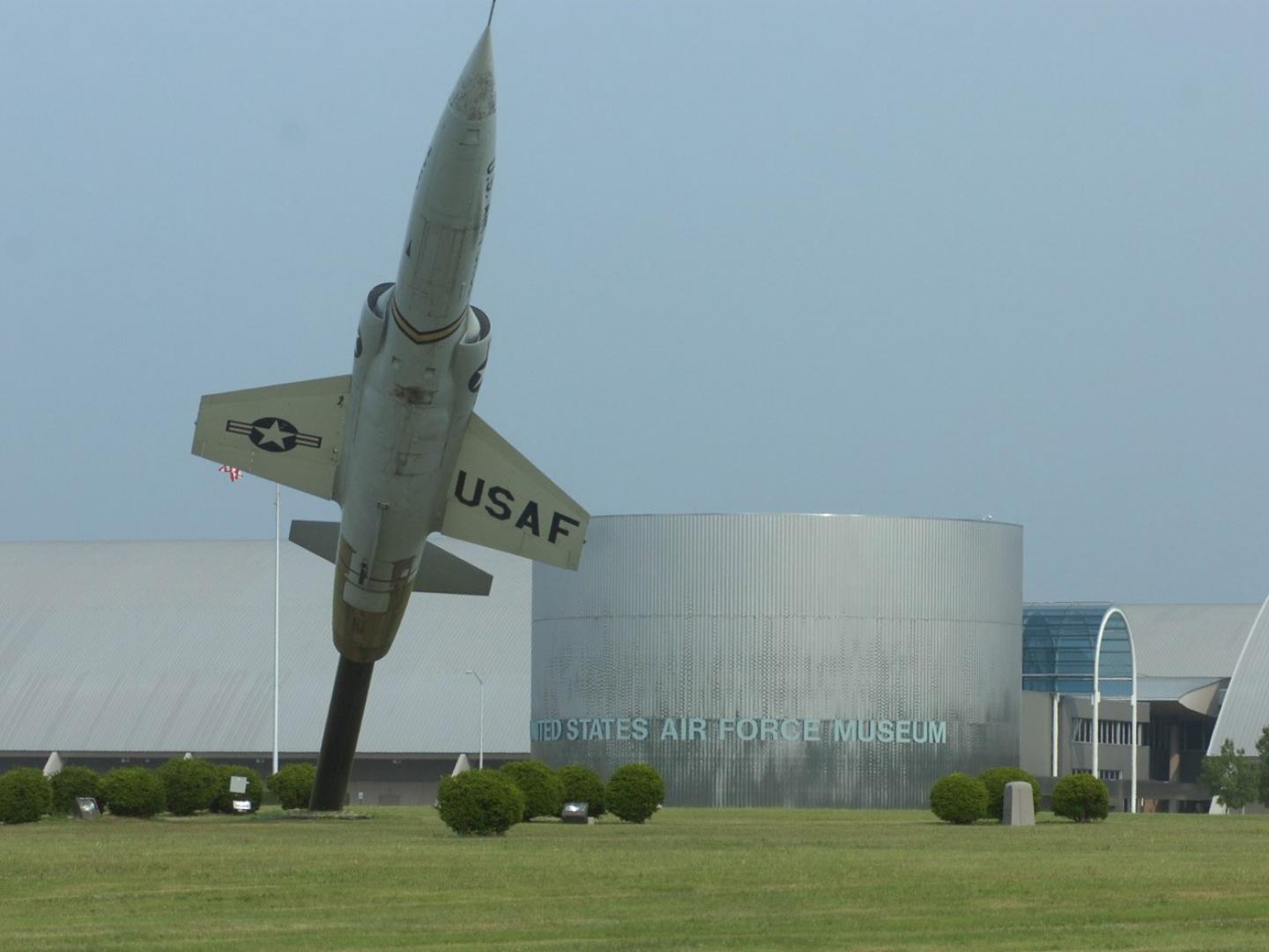 俄亥俄州代顿美国空军国家博物馆的外部