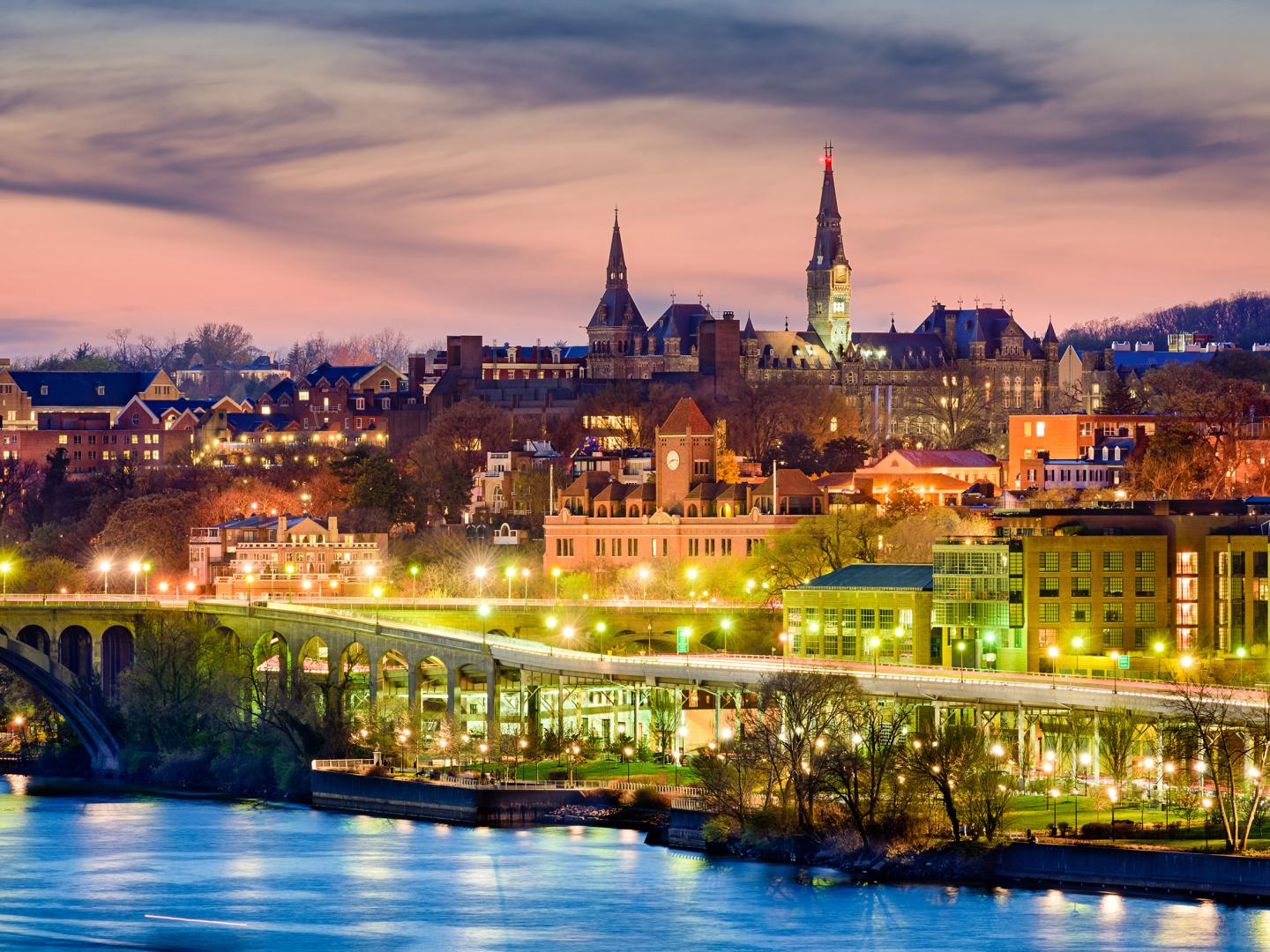 华盛顿哥伦比亚特区乔治敦的夜景