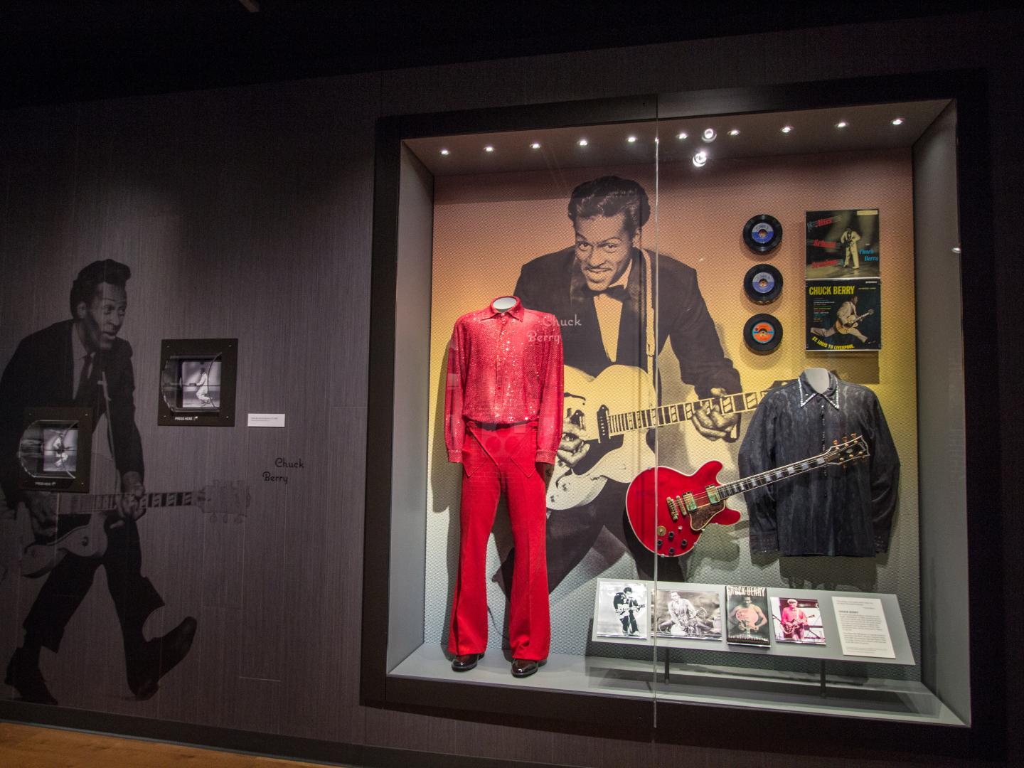 密苏里州圣路易斯国家蓝调音乐博物馆内展出的展品 密苏里州圣路易斯国家蓝调音乐博物馆内展出的展品
