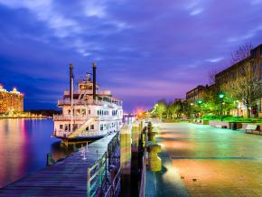 泰碧岛码头和凉阁的日出美景 泰碧岛码头和凉阁的日出美景