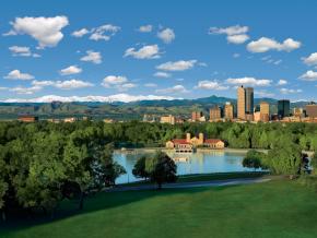 晴朗日子里的丹佛天际线 晴朗日子里的丹佛天际线