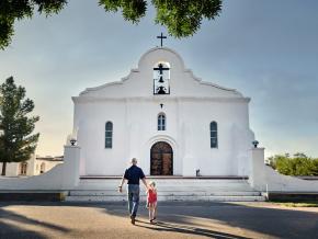 埃尔帕索修道院步道上的 Presidio Chapel of San Elizario 教堂 埃尔帕索修道院步道上的 Presidio Chapel of San Elizario 教堂