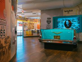 密苏里州斯普林菲尔德广场历史博物馆展出的 66号公路纪念品