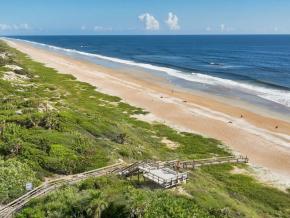 在 GTM Research Reserve 俯瞰北海滩 在 GTM Research Reserve 俯瞰北海滩