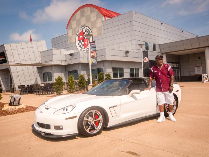 肯塔基州鲍林格林的克尔维特国家博物馆庆祝周年纪念