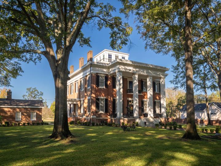 密西西比州哥伦布历史悠久的河景庄园