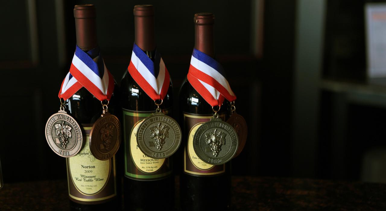 Distinguished wines at St. Genevieve Winery in Missouri Distinguished wines at St. Genevieve Winery in Missouri