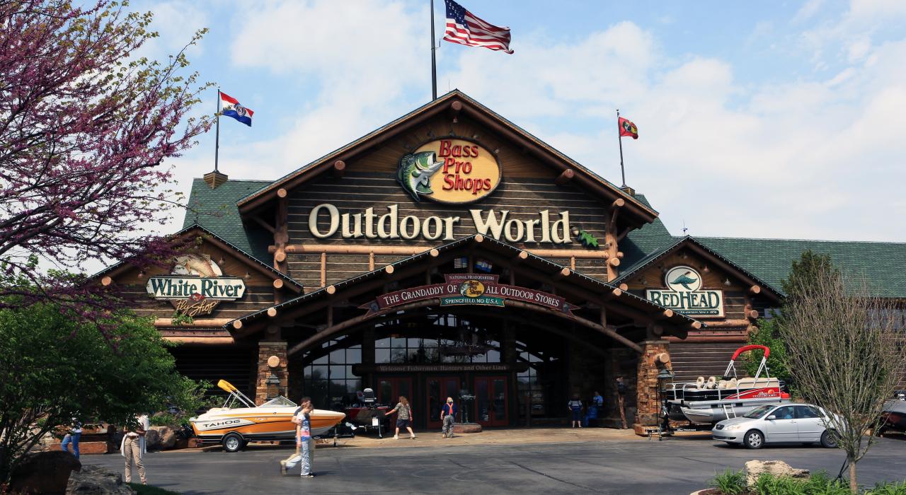 密苏里州斯普林菲尔德 Bass Pro Shop 户外用品旗舰店外部