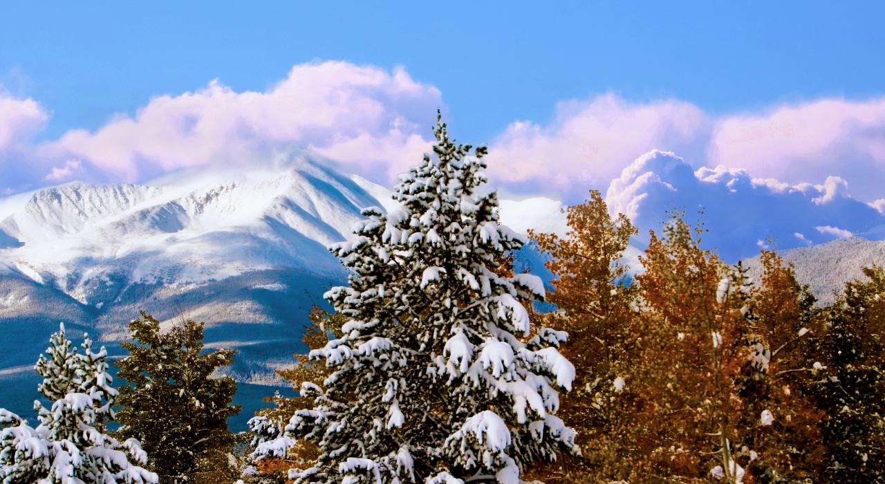 科罗拉多州莱德维尔的雪山景观 科罗拉多州莱德维尔的雪山景观