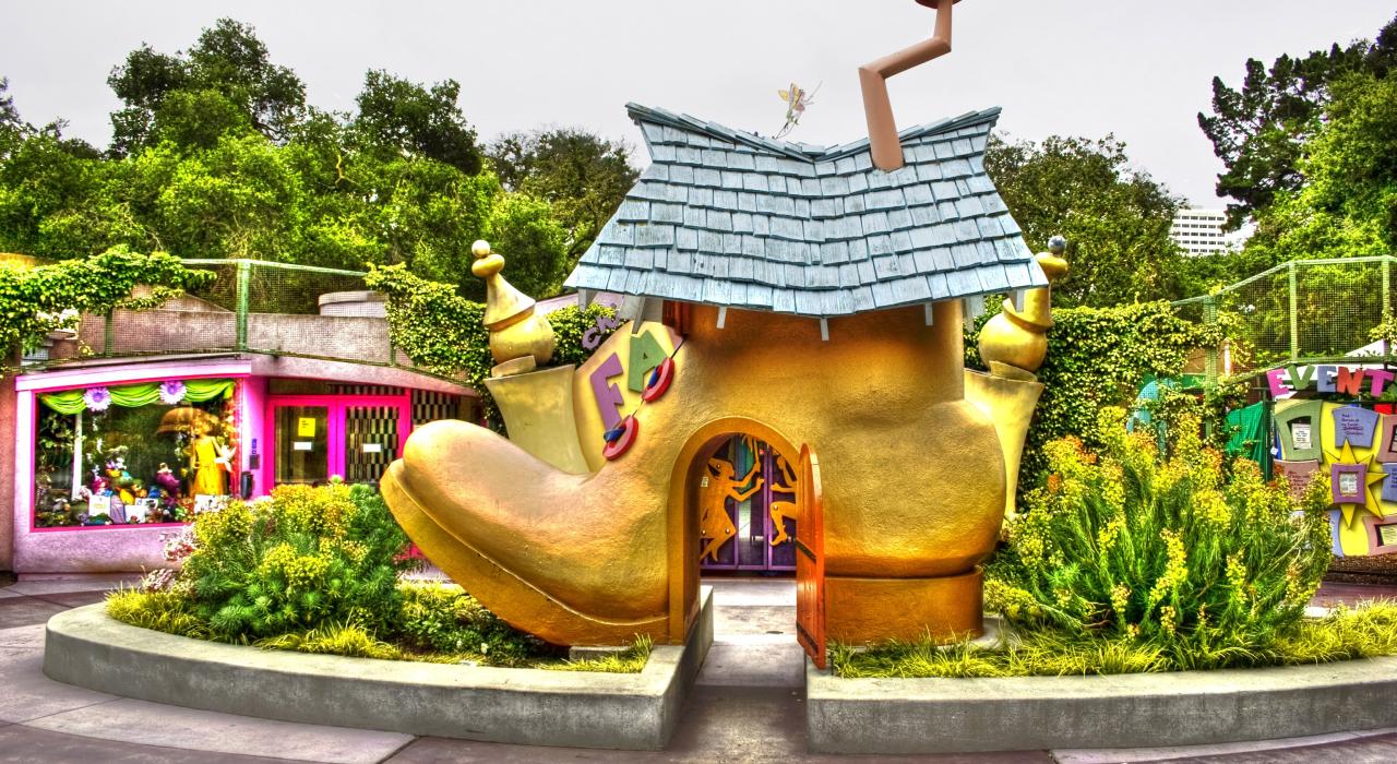 An entrance to Children's Fairyland