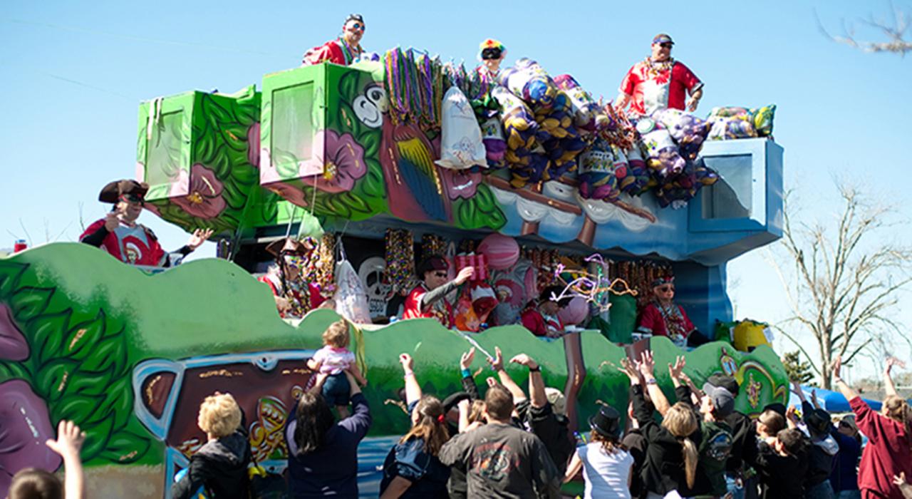 路易斯安那州霍马的新奥尔良狂欢节游行