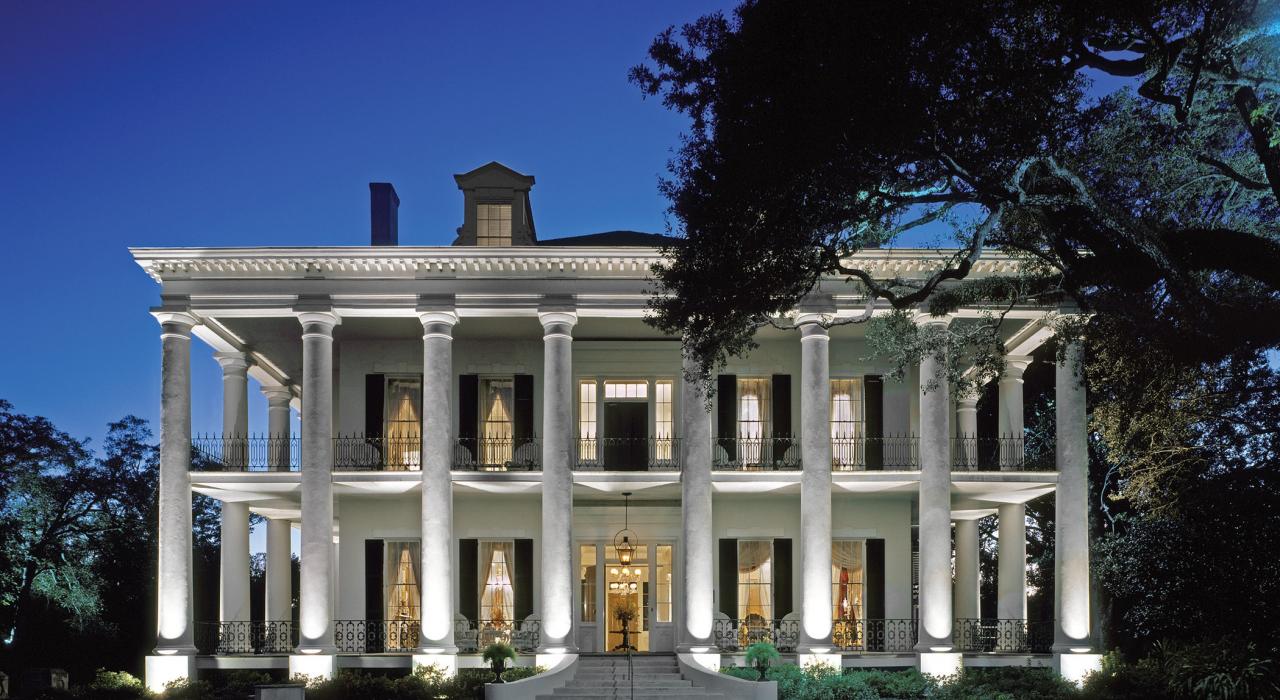 在密西西比州纳奇兹，您甚至可以在始建于约 1856 年的充满历史魅力的 Dunleith Plantation 留宿