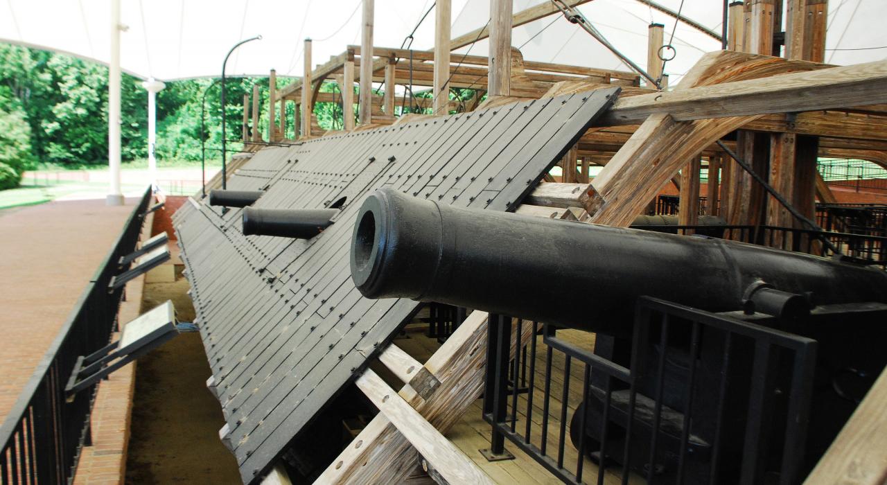 密西西比州维克斯堡以北仅几公里之外的维克斯堡国家军事公园，开罗号就在这座充满历史感的公园内