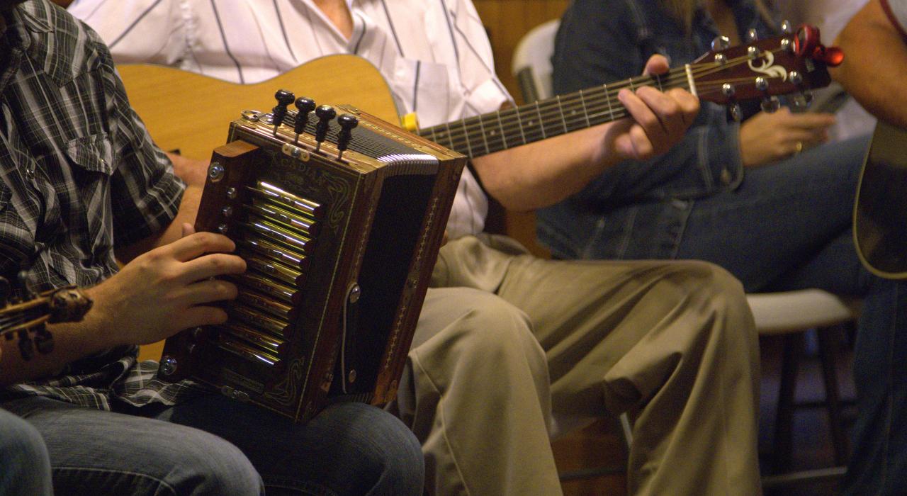 路易斯安那州拉斐特的纯正凯金音乐