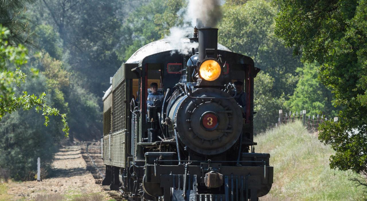 The steam train chugs along at Railtown 1897 State Historic Park 
