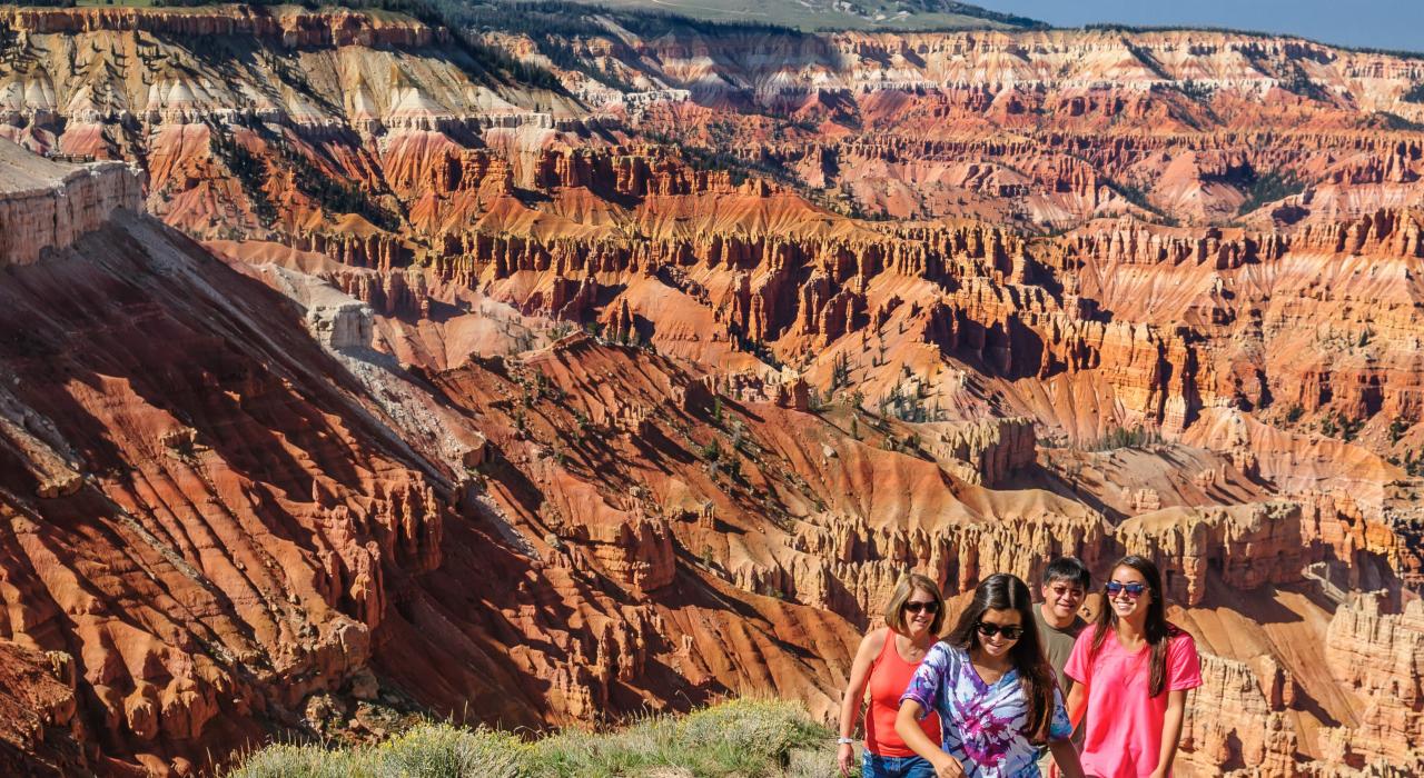 徒步穿越锡达布雷克斯国家保护区