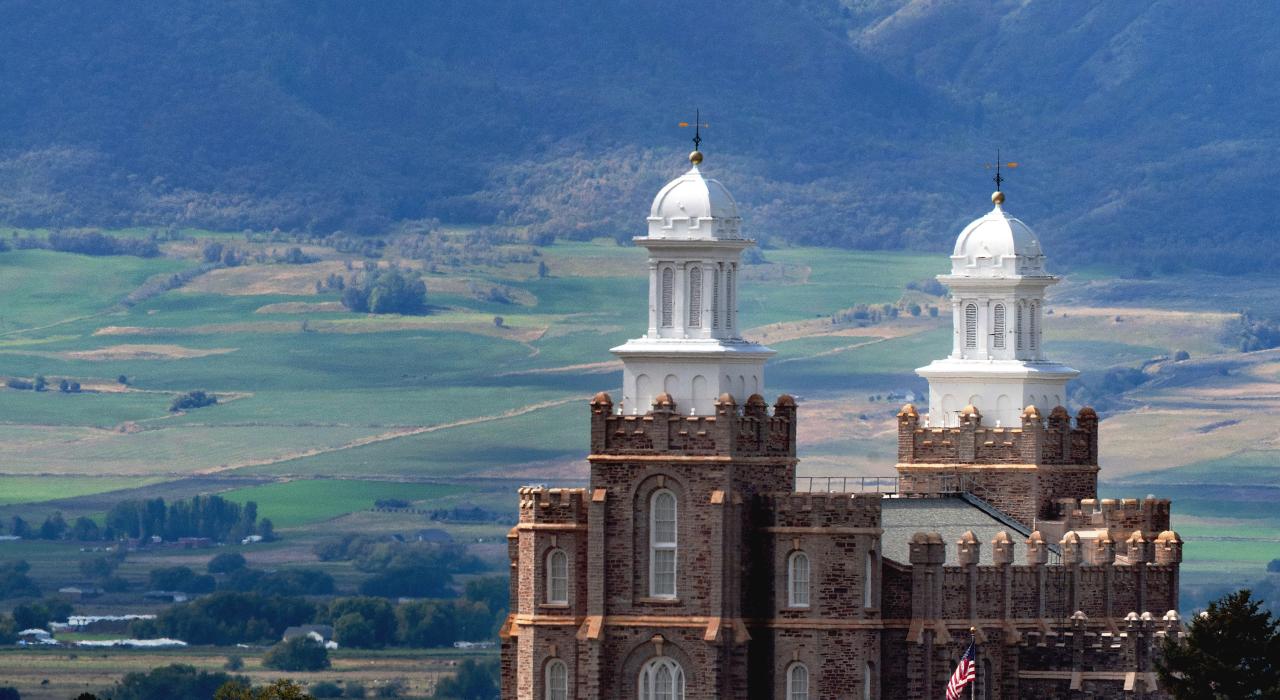 Mormon Temple built by Pioneers Mormon Temple built by Pioneers