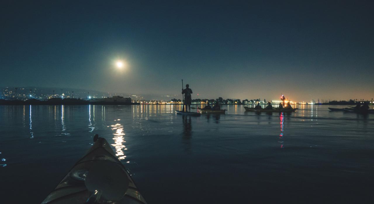 Kayaking in Oakland Bay under the supermoon