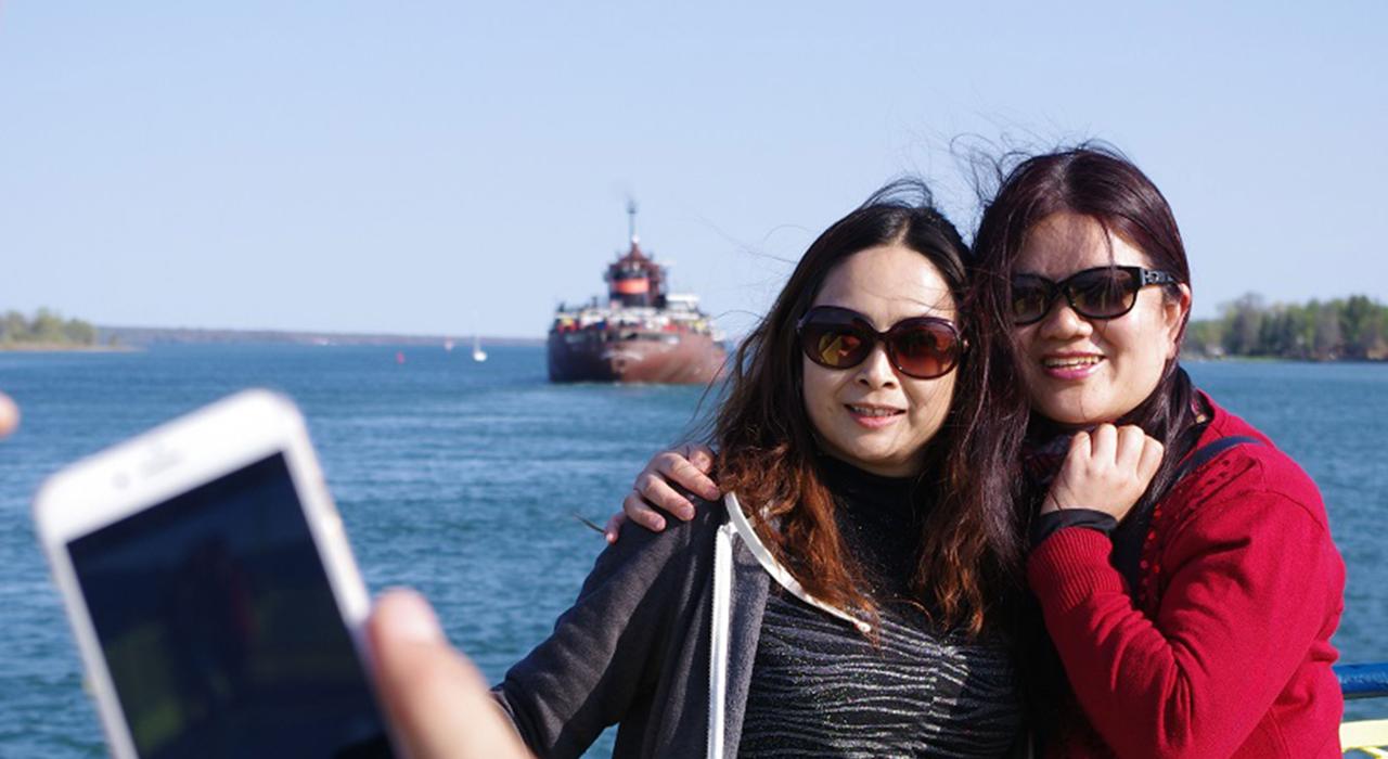 在苏水闸拍照留念