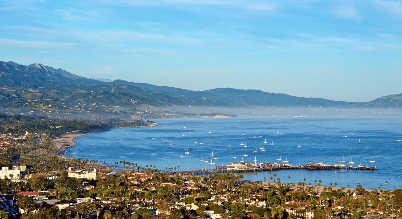 眺望圣巴巴拉海湾迷人的自然风光 眺望圣巴巴拉海湾迷人的自然风光