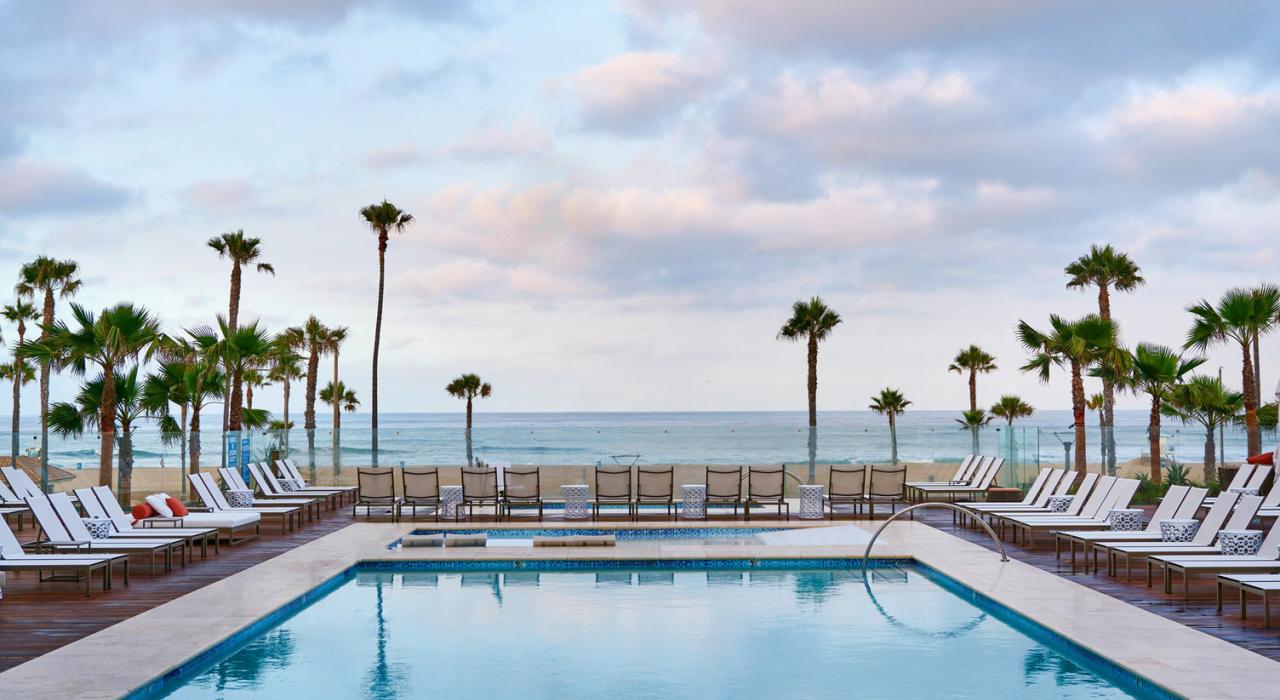 An elegant pool on the beach   An elegant pool on the beach