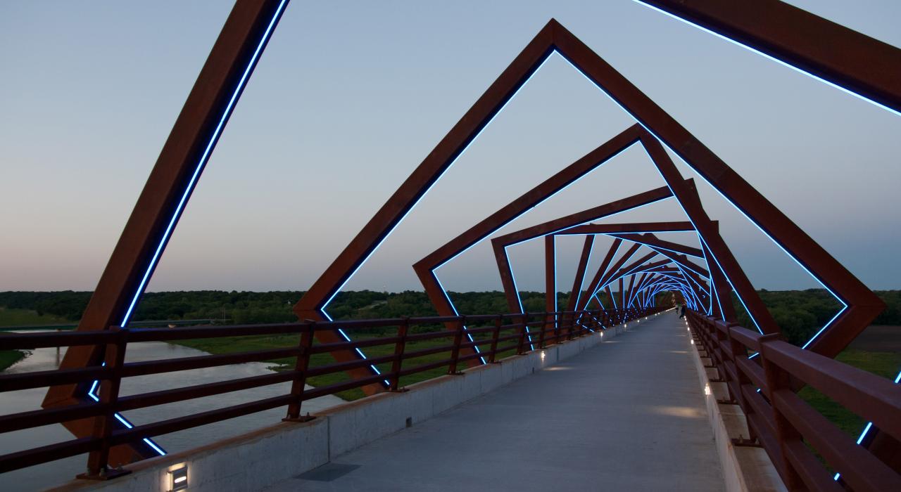 得梅因河谷上的高架栈道