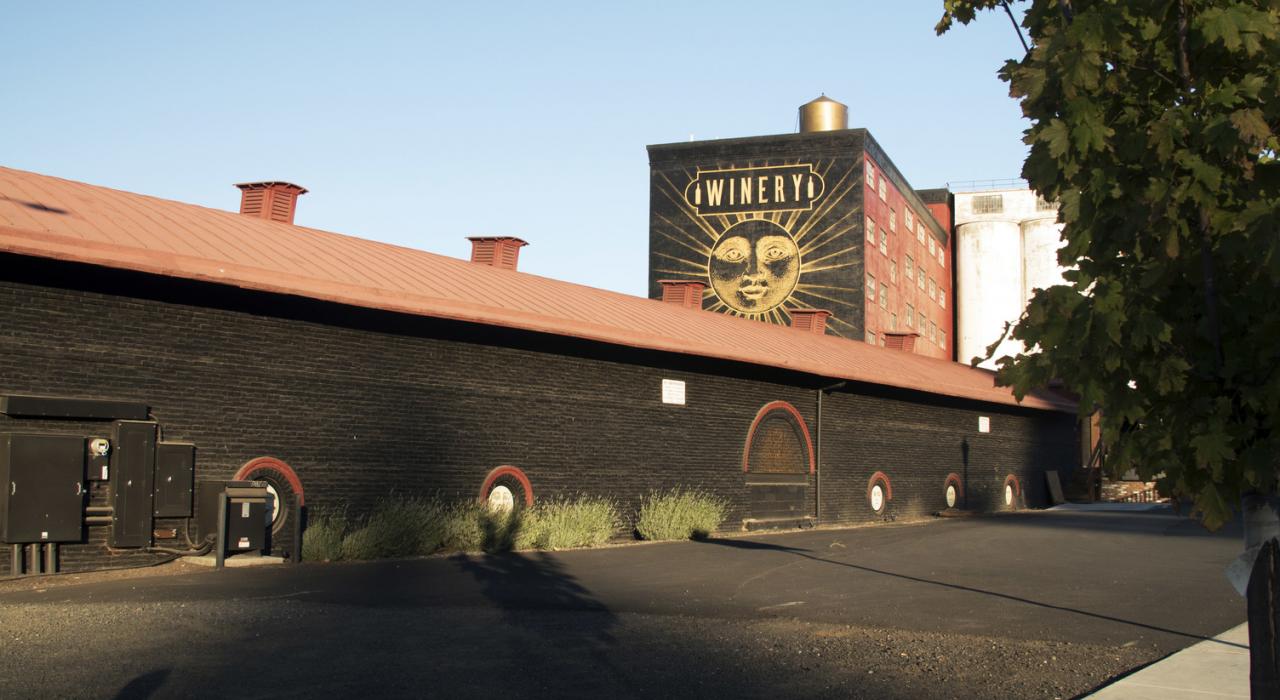 俄勒冈州达尔斯市的阳光磨坊酒庄