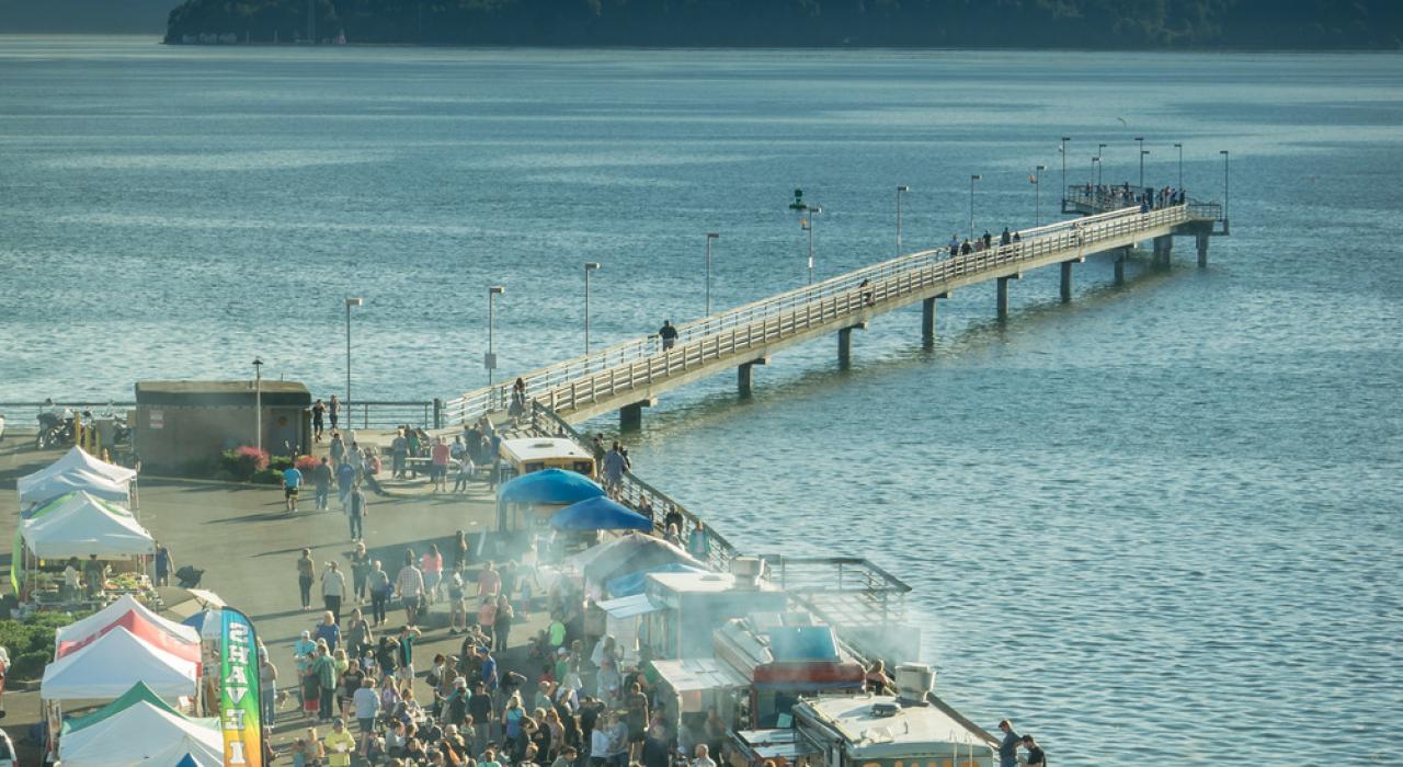 得梅因的水滨农贸市场