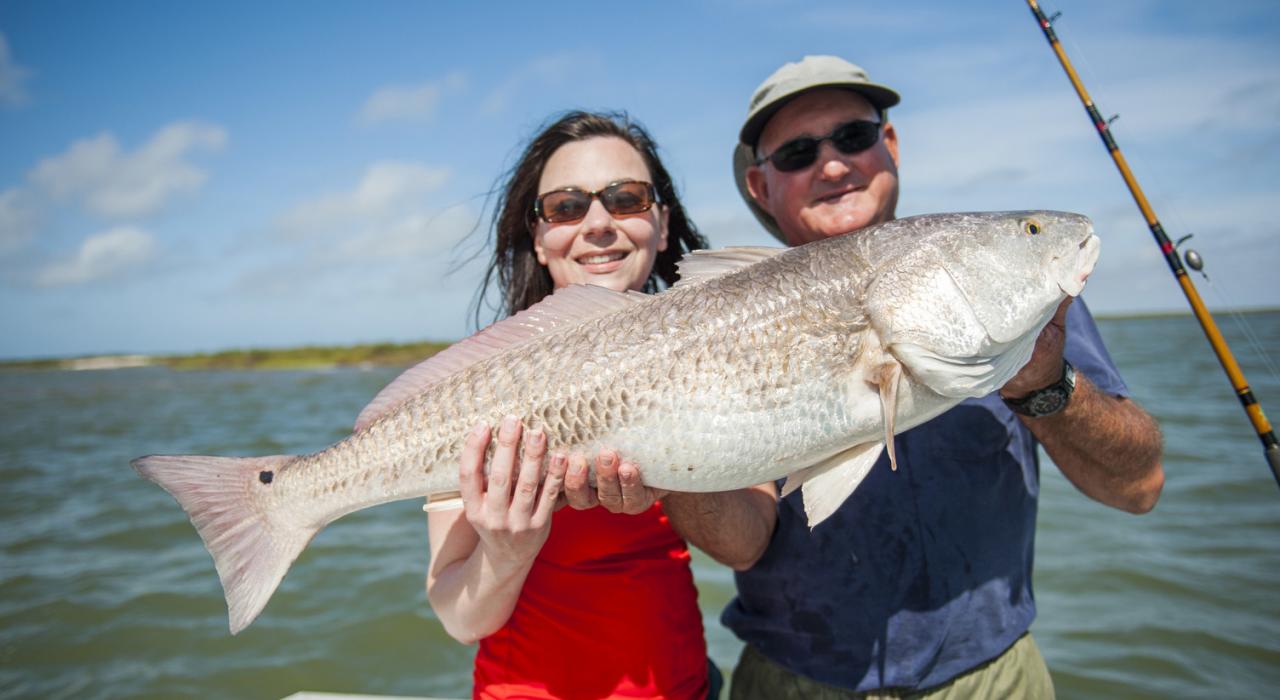 在路易斯安那州霍马出海捕捞收获满满