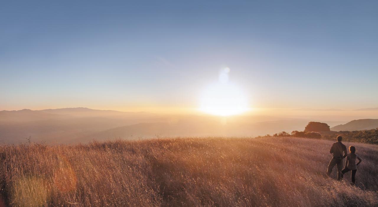 欣赏加州三谷区日落风光