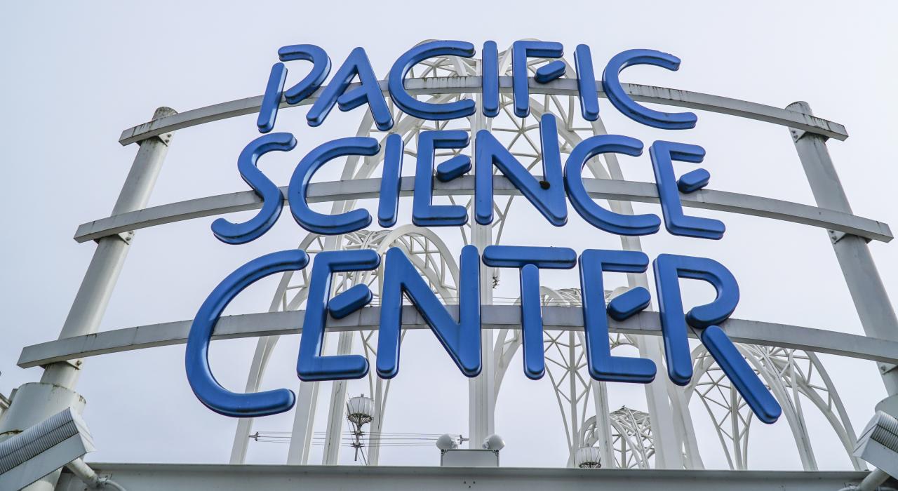 太平洋科学中心是一个可以尽情探索科学的互动博物馆