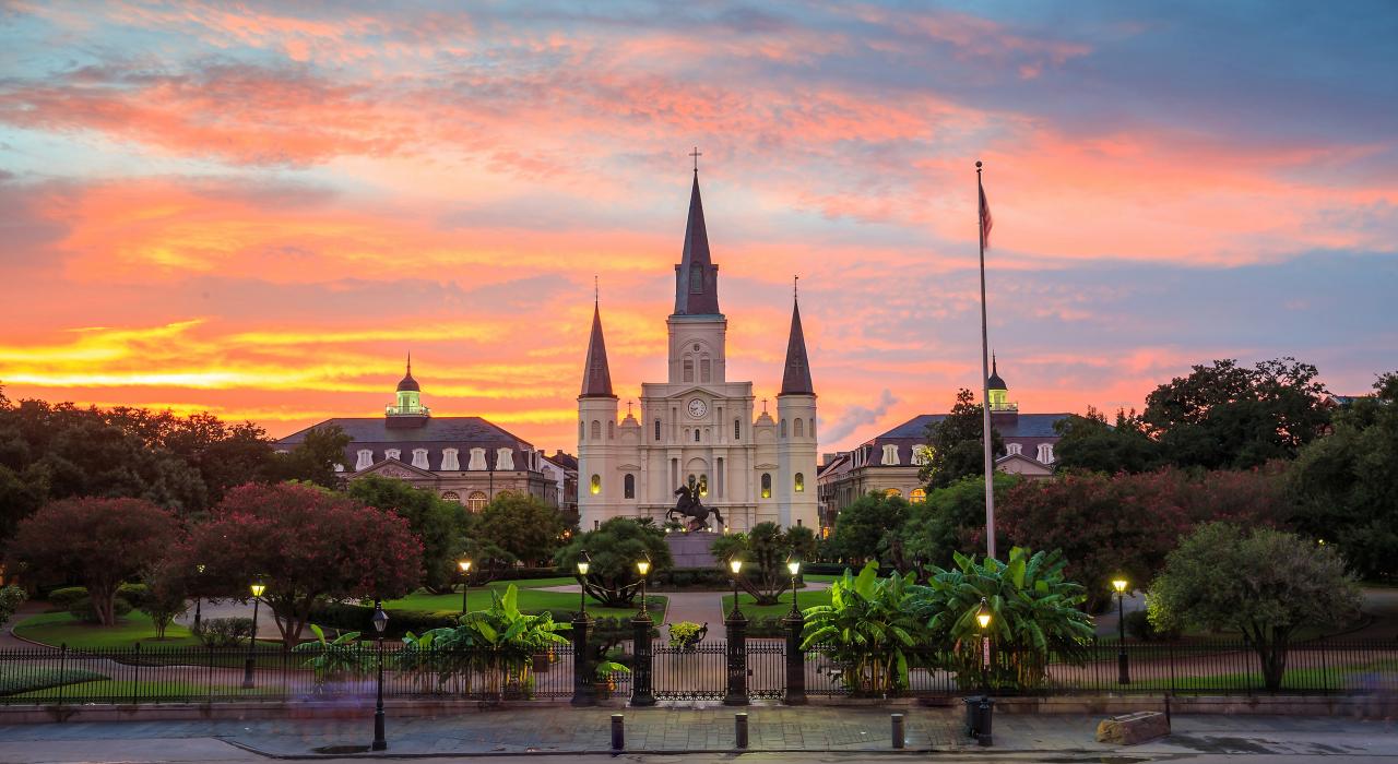 杰克逊广场的落日